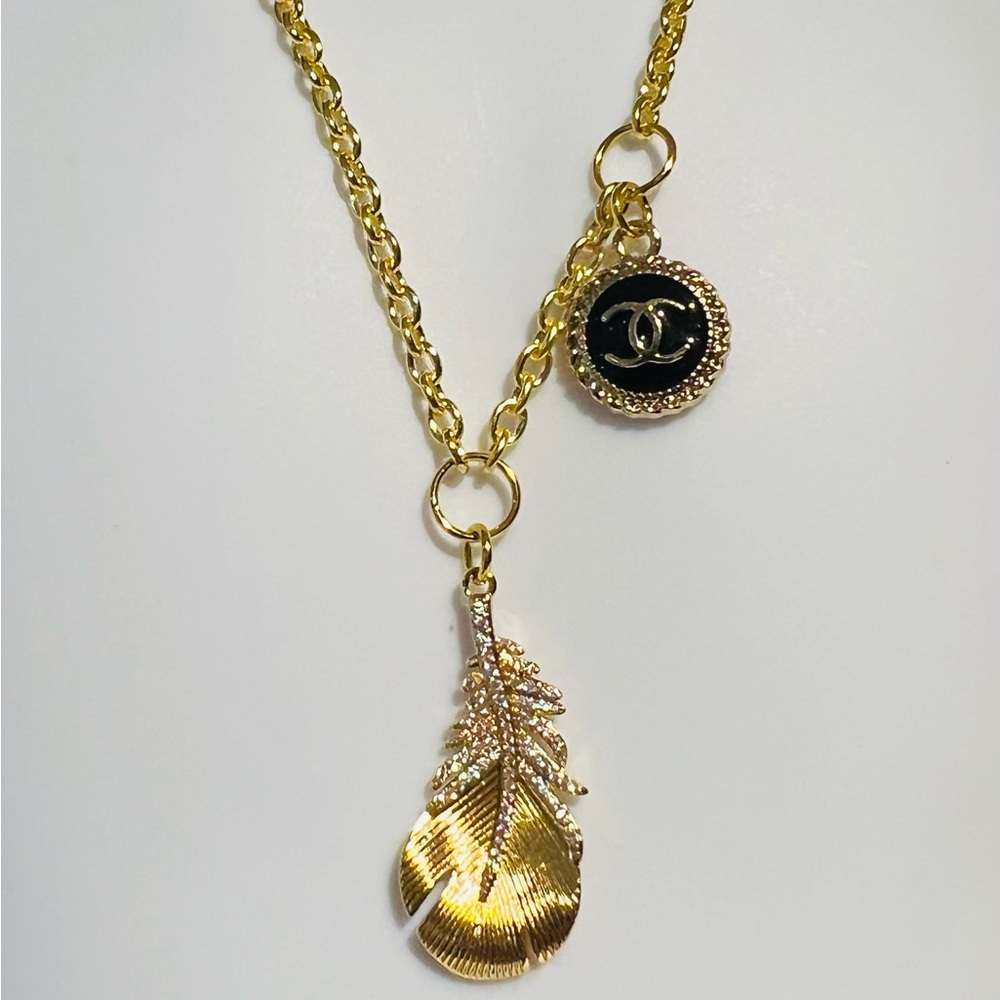 Gold Feather Pendant Necklace